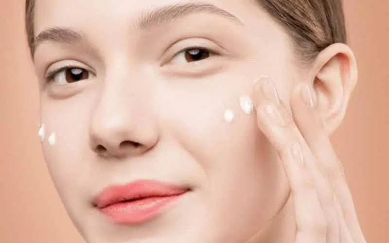 بهترین کرم های ضد آکنه