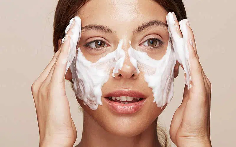 بهترین شوینده پوست چرب | بهترین برند شوینده پوست چرب | قیمت شوینده پوست چرب