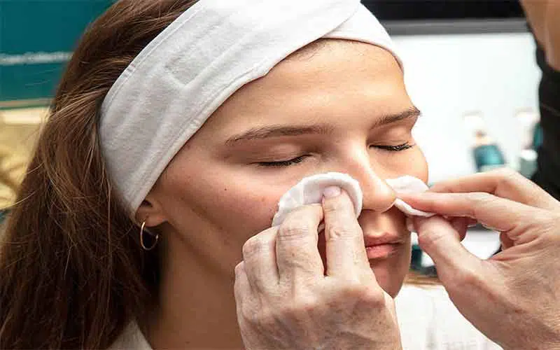 بهترین تونر پوست چرب