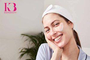 لوازم آرایشی و بهداشتی ضروری در سفر